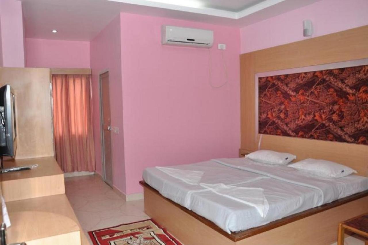 Hotel Barbareek Shillong Buitenkant foto