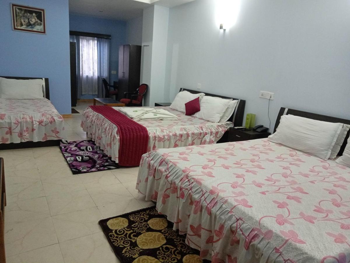 Hotel Barbareek Shillong Buitenkant foto