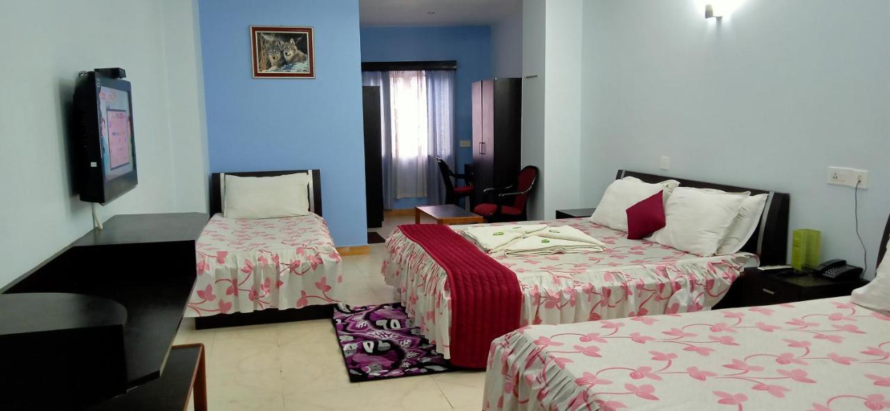 Hotel Barbareek Shillong Buitenkant foto